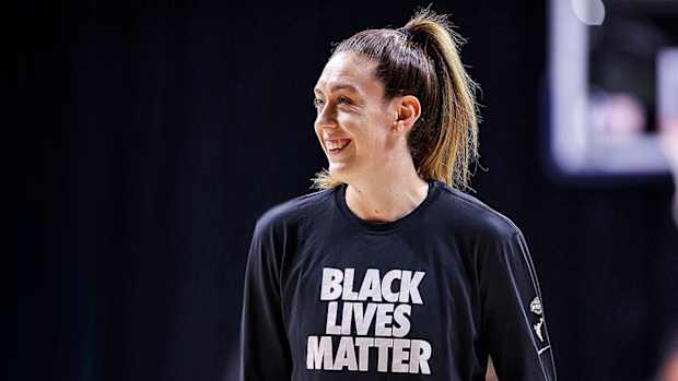 breanna-stewart-lead